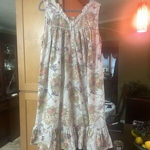 Floral Sleeveless Nightgown